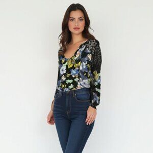 ❤️ Jessica Simpson Floral Lace Trim Blouse M